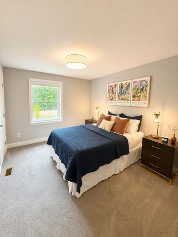 2 Lorelai Way, Nashua, NH 03062