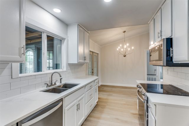 10025 Lone Eagle Drive, Fort Worth, TX 76108