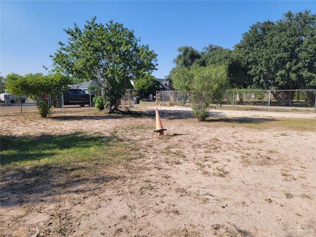 1212 S Dallas Street, Alton, TX 78573