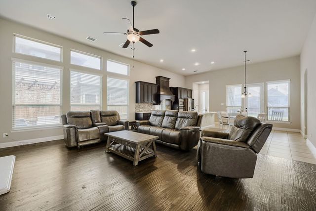 3403 Willow Brook Drive, Mansfield, TX 76063