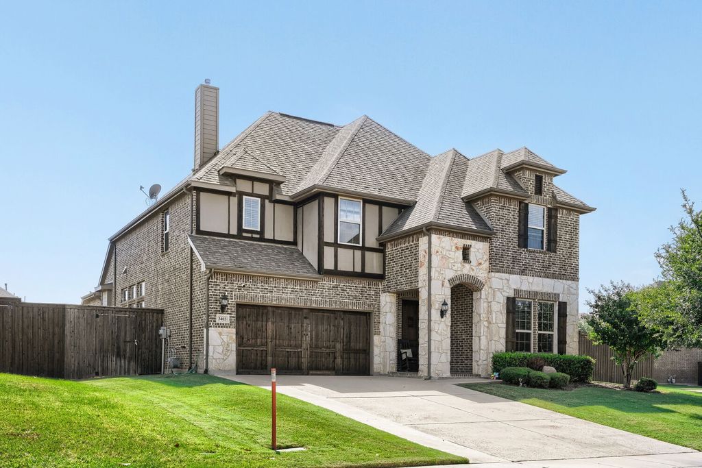 3403 Willow Brook Drive, Mansfield, TX 76063