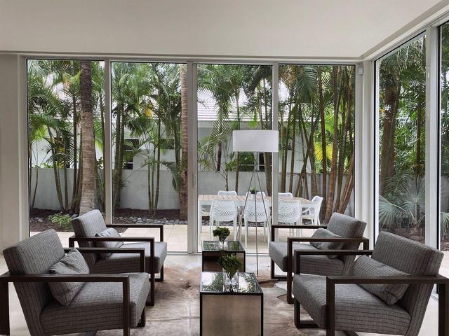 243 Venetian Drive, Delray Beach, FL 33483