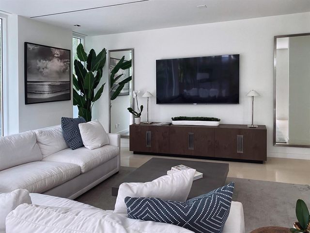 243 Venetian Drive, Delray Beach, FL 33483