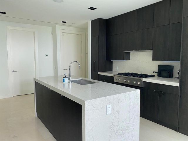 243 Venetian Drive, Delray Beach, FL 33483