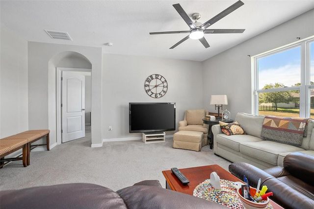811 GRAND PARK COURT, Deland, FL 32724