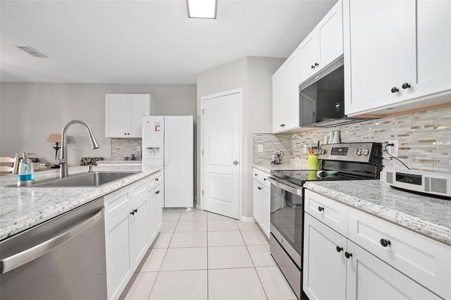 811 GRAND PARK COURT, Deland, FL 32724