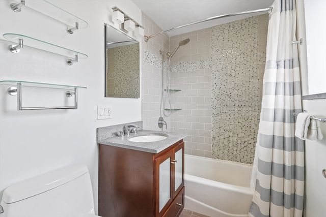 8 Riverside St 3-3, Watertown, MA 02472