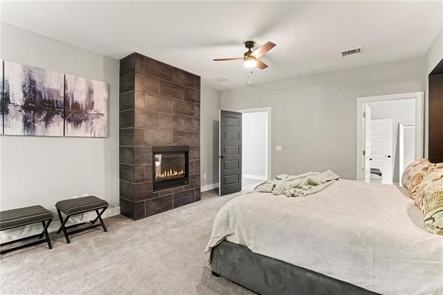 4718 N Mulberry Court, Kansas City, MO 64116