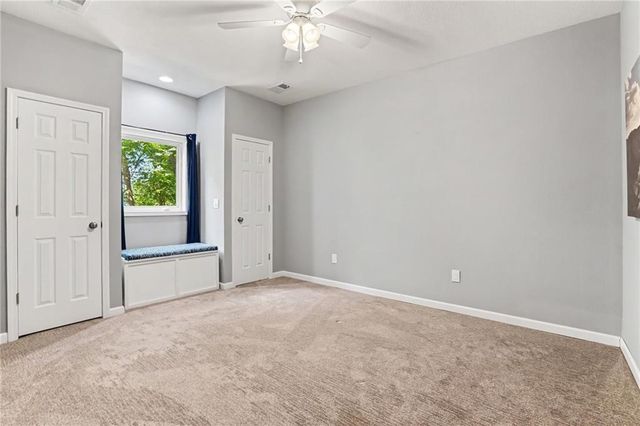 4718 N Mulberry Court, Kansas City, MO 64116