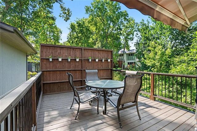 4718 N Mulberry Court, Kansas City, MO 64116