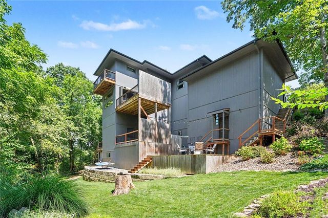 4718 N Mulberry Court, Kansas City, MO 64116