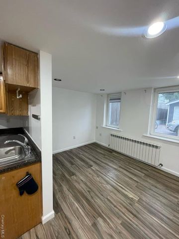 7161 70th Street, Glendale, NY 11385