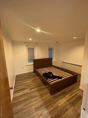 7161 70th Street, Glendale, NY 11385