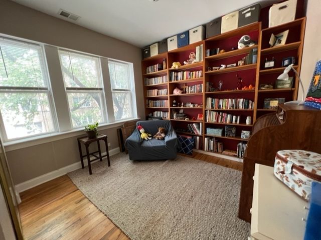 4855 N Springfield Avenue 2, Chicago, IL 60625
