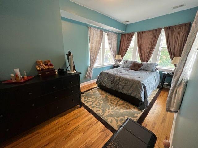 4855 N Springfield Avenue 2, Chicago, IL 60625