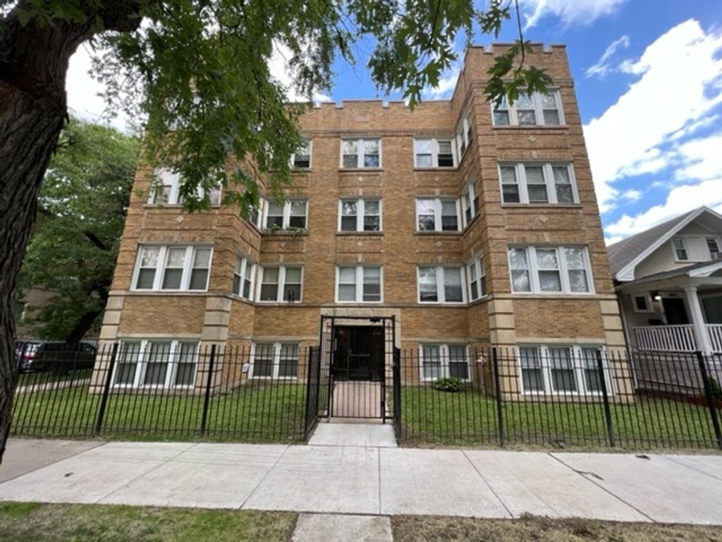 4855 N Springfield Avenue 2, Chicago, IL 60625