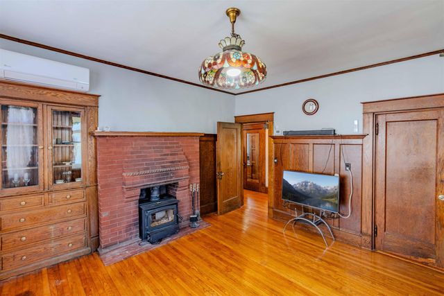 2729 Dartmouth College Highway, Haverhill, NH 03774