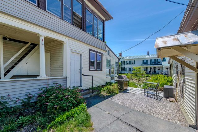 2729 Dartmouth College Highway, Haverhill, NH 03774
