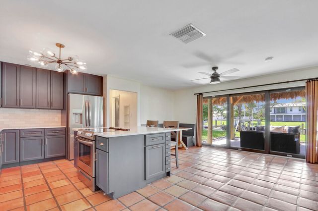 8336 SE Palm Street, Hobe Sound, FL 33455