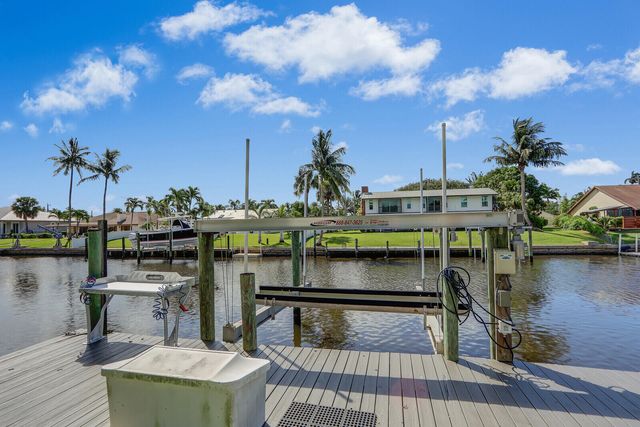 8336 SE Palm Street, Hobe Sound, FL 33455