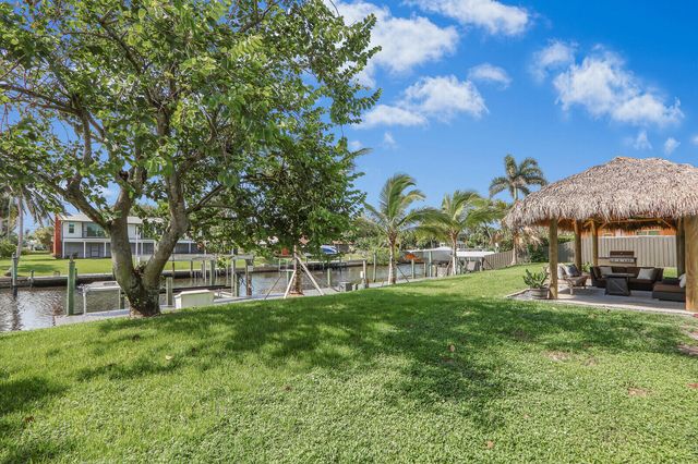 8336 SE Palm Street, Hobe Sound, FL 33455