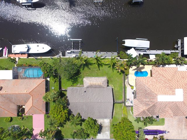 8336 SE Palm Street, Hobe Sound, FL 33455