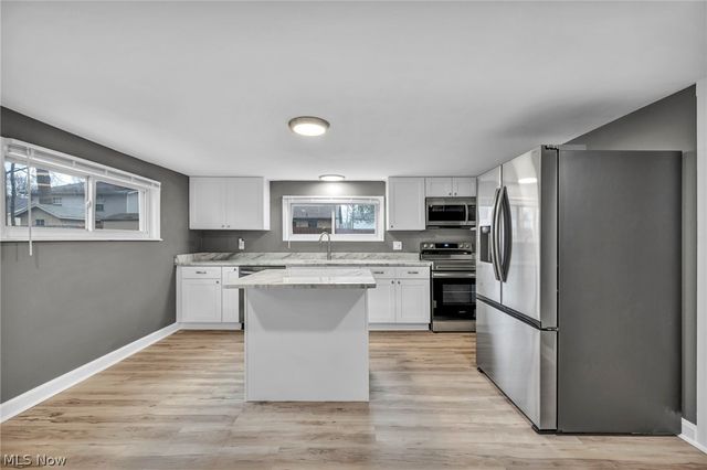 6171 Lee Road, North Ridgeville, OH 44039