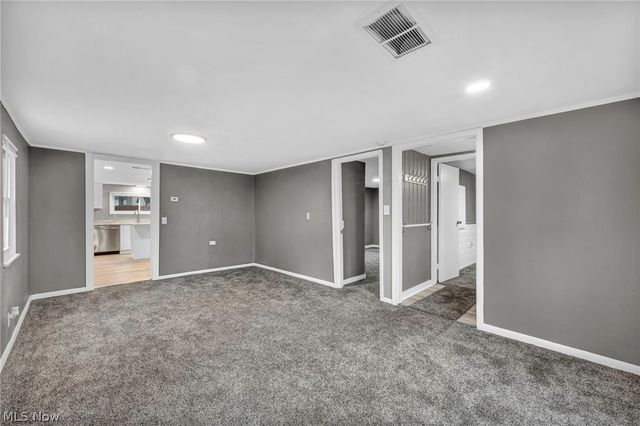 6171 Lee Road, North Ridgeville, OH 44039