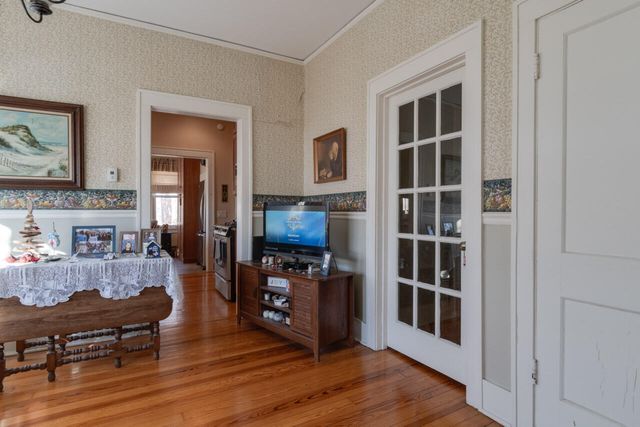 234 Bailey Avenue, South Haven, MI 49090