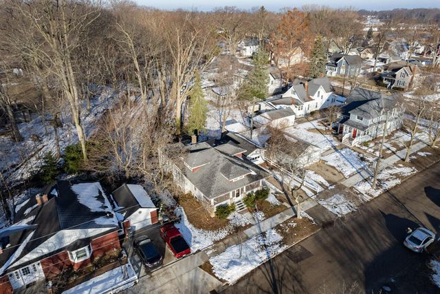 234 Bailey Avenue, South Haven, MI 49090