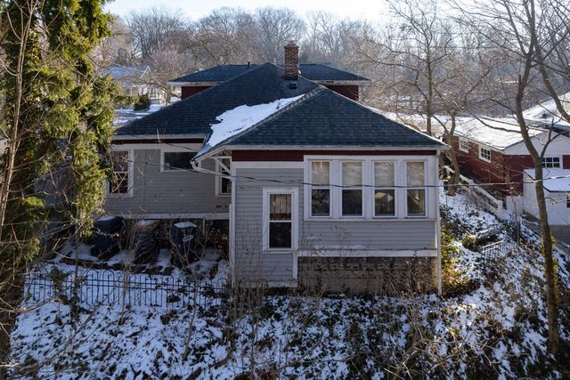 234 Bailey Avenue, South Haven, MI 49090