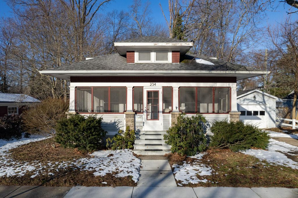 234 Bailey Avenue, South Haven, MI 49090