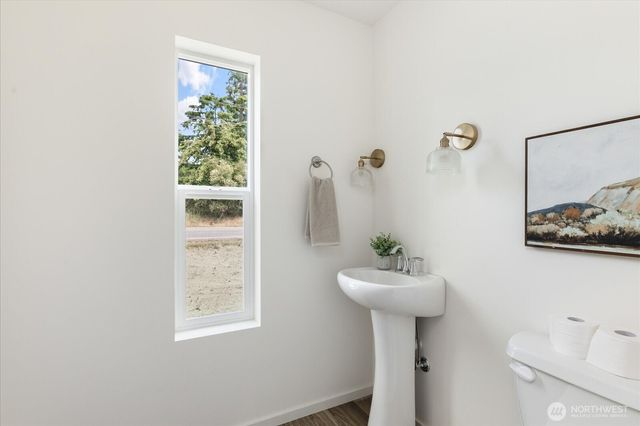 1240 Admirals Drive, Coupeville, WA 98239