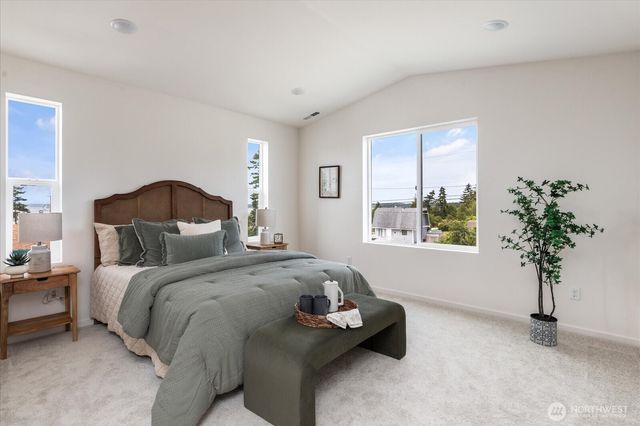 1240 Admirals Drive, Coupeville, WA 98239