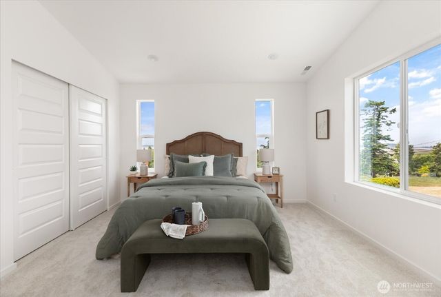 1240 Admirals Drive, Coupeville, WA 98239
