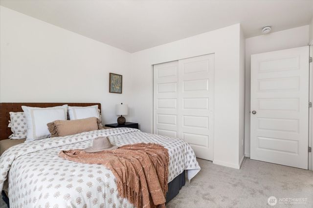 1240 Admirals Drive, Coupeville, WA 98239