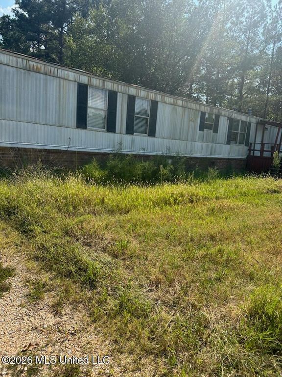 454 Young Road, Byhalia, MS 38611 — exterior