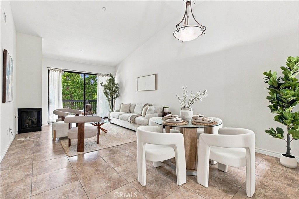 2538 W Macarthur Boulevard #J, Santa Ana, CA 92704 — photo 3