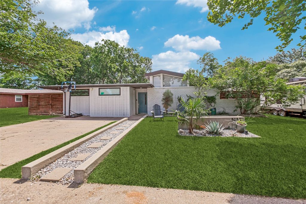 8630 Rolling Rock Lane, Dallas, TX 75238