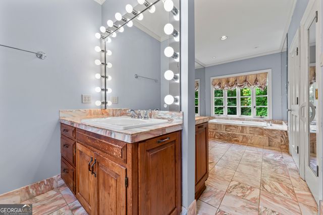 144 Lake Forest Drive, Elberton, GA 30635