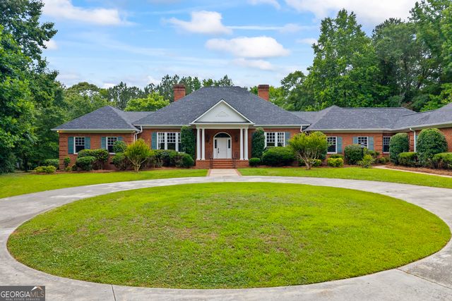 144 Lake Forest Drive, Elberton, GA 30635