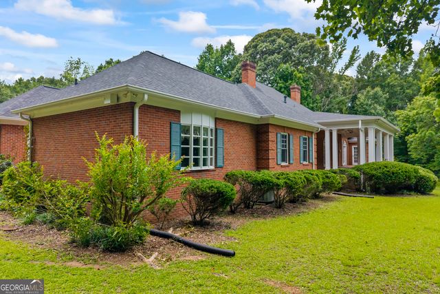 144 Lake Forest Drive, Elberton, GA 30635