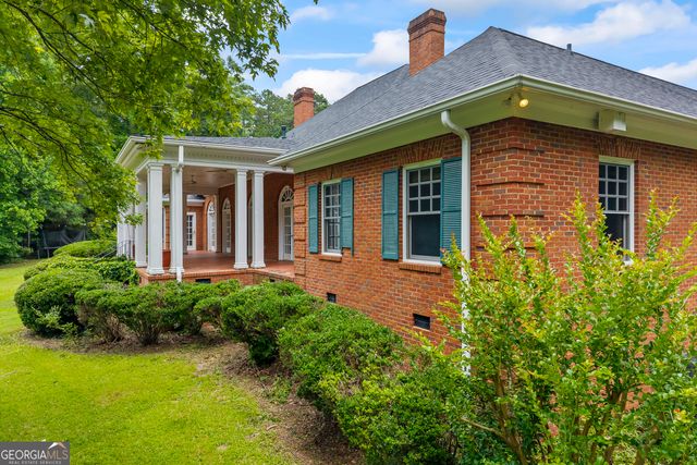 144 Lake Forest Drive, Elberton, GA 30635