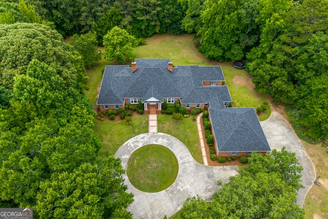 144 Lake Forest Drive, Elberton, GA 30635