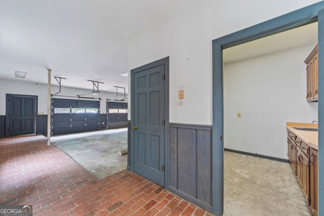 144 Lake Forest Drive, Elberton, GA 30635