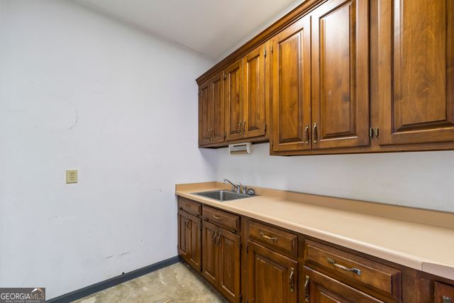 144 Lake Forest Drive, Elberton, GA 30635