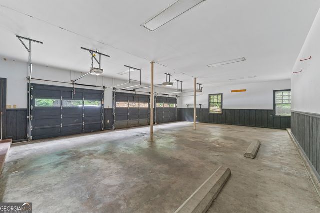144 Lake Forest Drive, Elberton, GA 30635