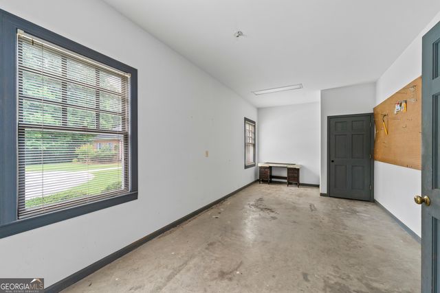 144 Lake Forest Drive, Elberton, GA 30635