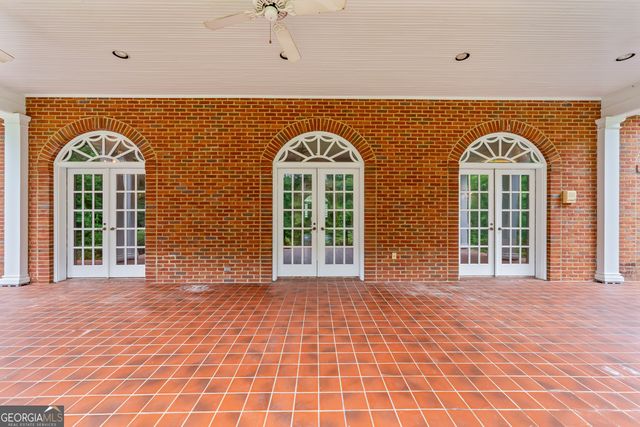 144 Lake Forest Drive, Elberton, GA 30635