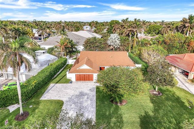 655 Park Shore DR, Naples, FL 34103